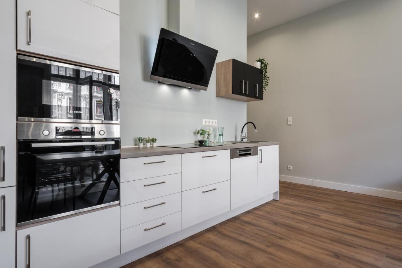 Buenos Boutique - A/C, 2 Bathrms, Amazing View Apartment บูดาเปสต์ ภายนอก รูปภาพ