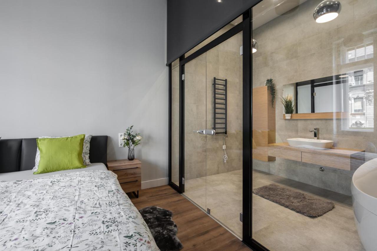 Buenos Boutique - A/C, 2 Bathrms, Amazing View Apartment บูดาเปสต์ ภายนอก รูปภาพ