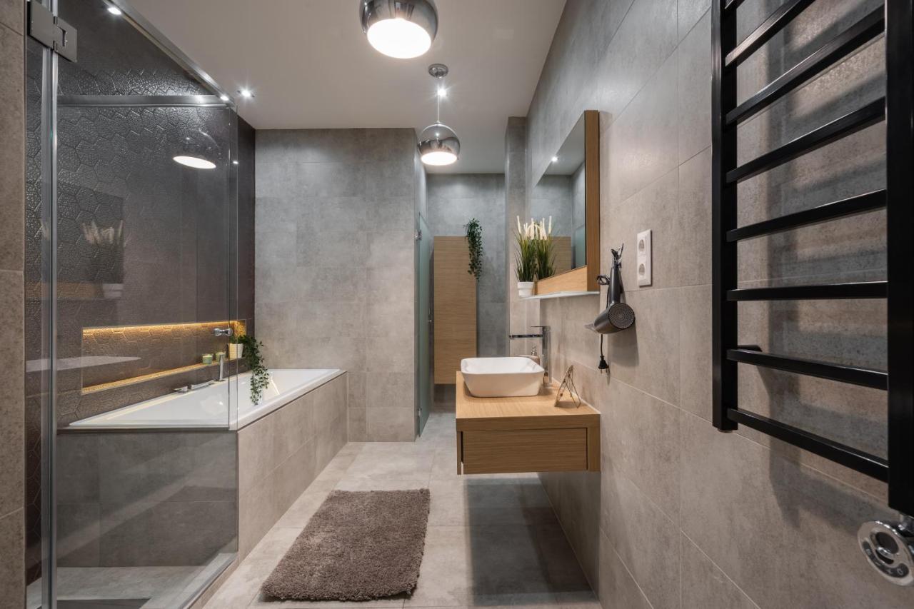 Buenos Boutique - A/C, 2 Bathrms, Amazing View Apartment บูดาเปสต์ ภายนอก รูปภาพ